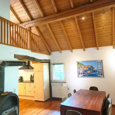 Am Rursee Obst- Und Wintergarten Fuer 8 Personen, 2 Hunde, Familien & Firmen *